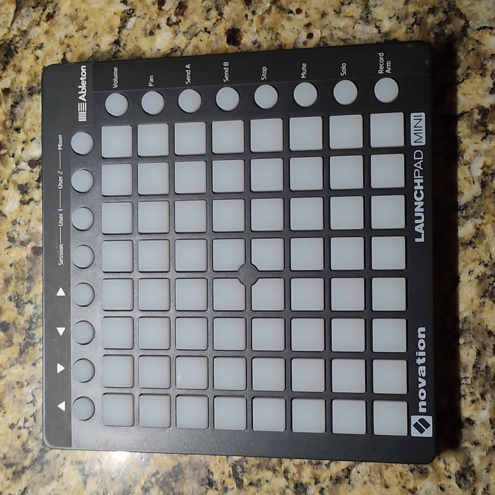 Novation Launchpad Mini